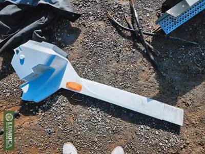 International LT625 Cowl