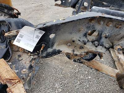 Freightliner Cascadia 125 Crossmember