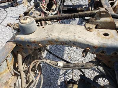 Freightliner FLD120SD Crossmember