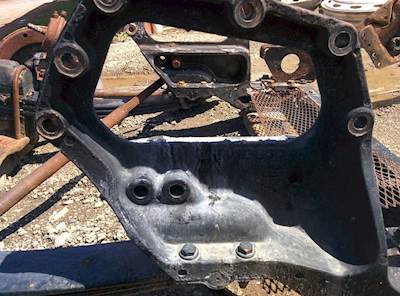 Kenworth T800 Crossmember