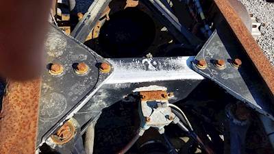 Kenworth T800 Crossmember