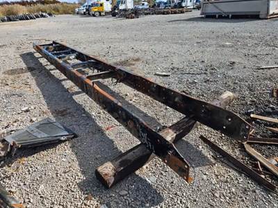 Kenworth T800 Crossmember