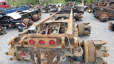 Mack CL713 Crossmember