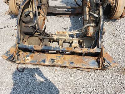 Mack CL713 Crossmember