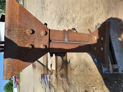 Peterbilt 567 Crossmember