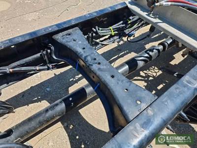 Peterbilt 579 Crossmember