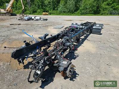 Peterbilt 579 Crossmember