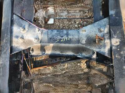 Peterbilt 579 Crossmember