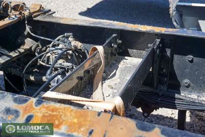 Volvo VNL Crossmember