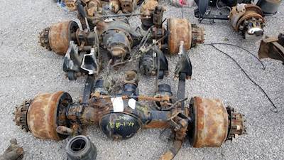 Meritor-Rockwell MT4014X Cutoff for a 2013 Freightliner Cascadia 125