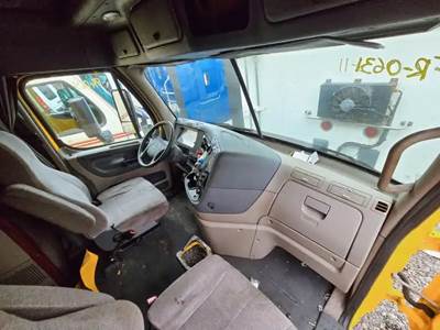 Freightliner Cascadia 125 Dashboard Assembly