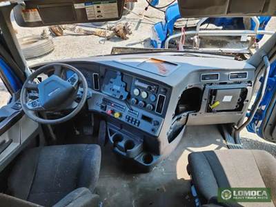 Freightliner Cascadia Dashboard Assembly for a 2018 Freightliner Cascadia 123