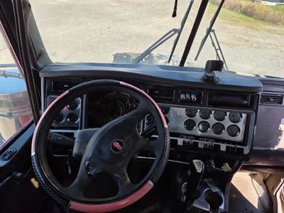 Kenworth T800 Dashboard Assembly