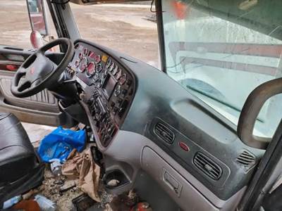 Peterbilt 389 Dashboard Assembly