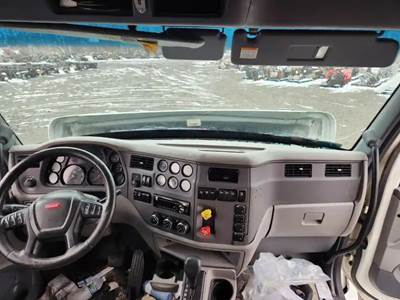 Peterbilt 579 Dashboard Assembly