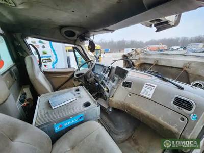 Sterling M8500 Dashboard Assembly for a 2002 Sterling M8500 Acterra