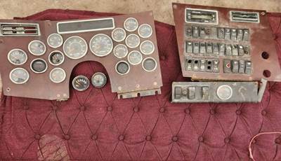 Western Star 4900FA Dashboard Assembly