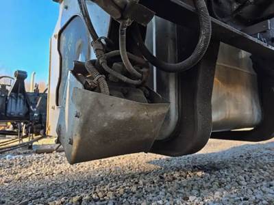 Mack MRU613 DEF Pump