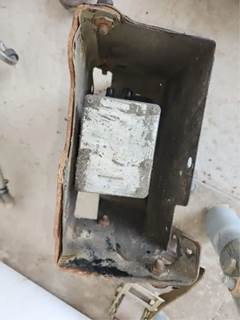 Western Star 4900FA DEF Pump