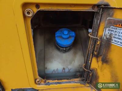 Blue Bird BB Conventional DEF Tank