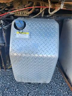 Freightliner Cascadia 113 DEF Tank