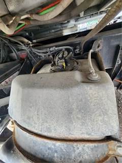 Freightliner Cascadia 126 DEF Tank