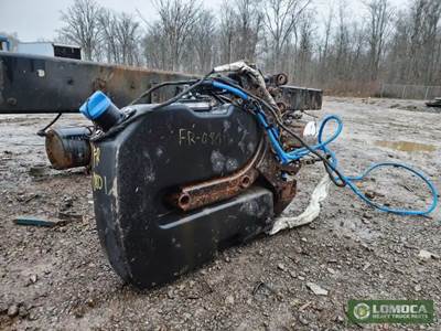 Freightliner M2 106 DEF Tank