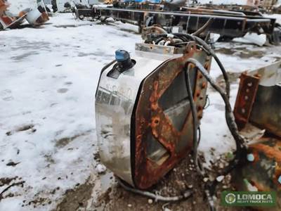 International LT625 DEF Tank