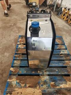 International LT625 DEF Tank