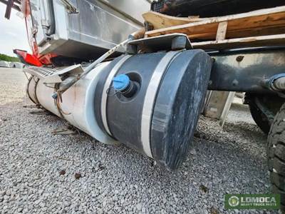 Kenworth T880 DEF Tank