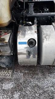 Mack Anthem DEF Tank