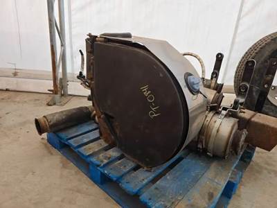 Peterbilt 337 DEF Tank