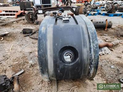 Peterbilt 389 DEF Tank