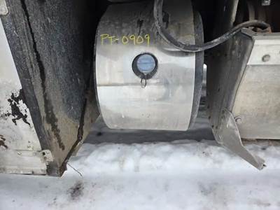 Peterbilt 567 DEF Tank