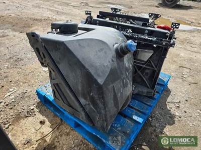 Peterbilt 579 DEF Tank