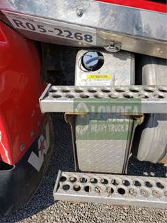 Western Star 4700 DEF Tank