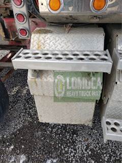 Western Star 4900FA DEF Tank