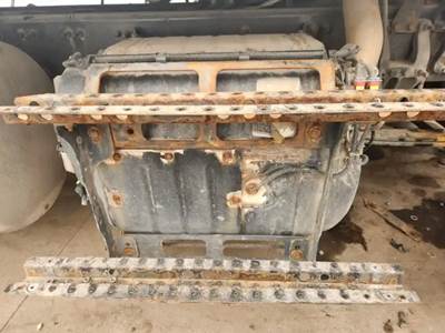 Freightliner Cascadia 126 DPF Filter