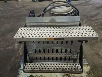 Mack Pinnacle CHU613 DPF Filter for a 2015 Mack CHU613