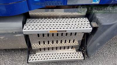 Mack Pinnacle CXU613 DPF Filter for a 2014 Mack CXU613