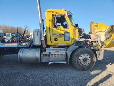 Mack Pinnacle CXU613 DPF Filter for a 2018 Mack CXU613