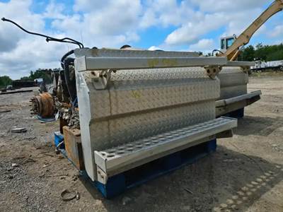 Western Star 4900FA DPF Filter for a 2019 Western Star 4900 FA