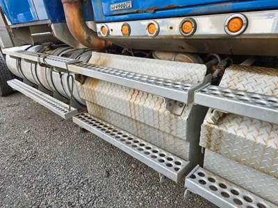 Western Star 4900FA DPF Filter for a 2014 Western Star 4900 FA