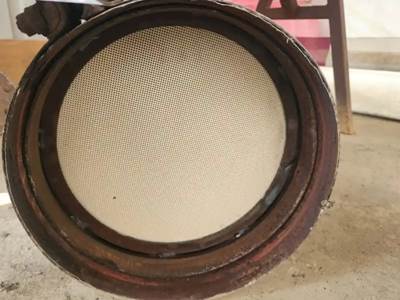 Western Star 4900SA DPF Filter for a 2018 Western Star 4900 SA