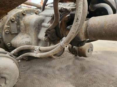 Dana-Spicer D46-170 Front Differential for a 2007 Peterbilt 379