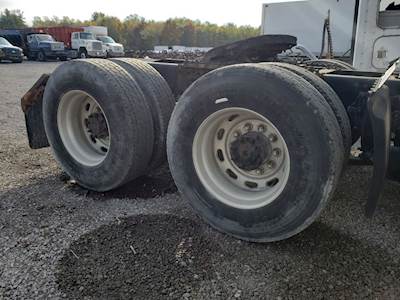 Dana-Spicer DS404 Front Differential for a 2012 Freightliner Cascadia 125