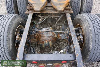 Dana DS404 Front Differential for a 2011 Freightliner Cascadia 125