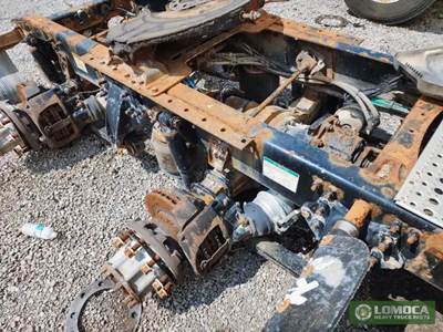 Dana-Spicer DS404 Front Differential for a 2011 Freightliner Cascadia 125