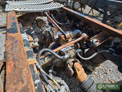 Eaton DS463P Front Differential for a 2001 Kenworth T800B