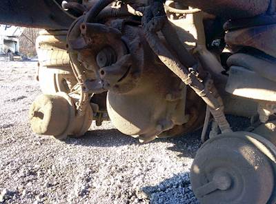 Eaton DSP40 Front Differential for a 2007 Kenworth T800